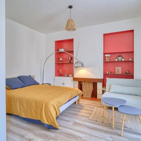 Studio Charmant Au Coeur Du Vieux Corbeil คอร์เบล-เอซองส์ ภายนอก รูปภาพ